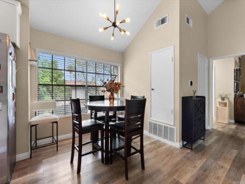 2524 W Macarthur  A  Boulevard, Santa Ana, CA