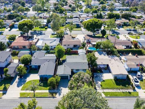 2214 N Spruce   Street, Santa Ana, CA