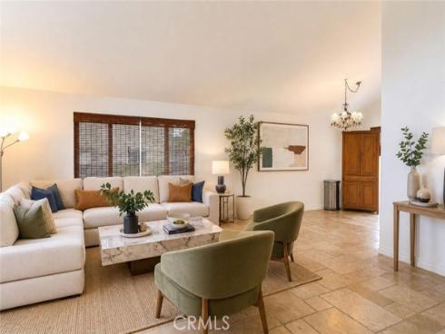 2818 S Deegan , Santa Ana, CA