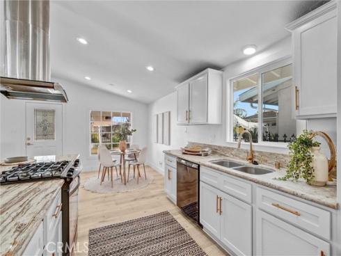 4122 W Kent  , Santa Ana, CA