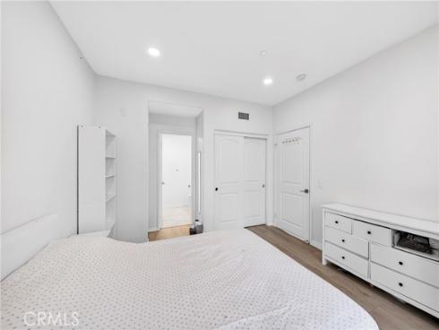 2827 W Edinger   Avenue, Santa Ana, CA