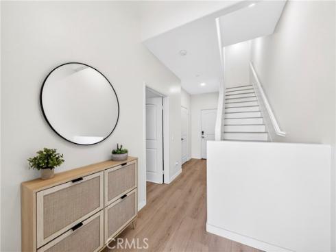 2827 W Edinger   Avenue, Santa Ana, CA