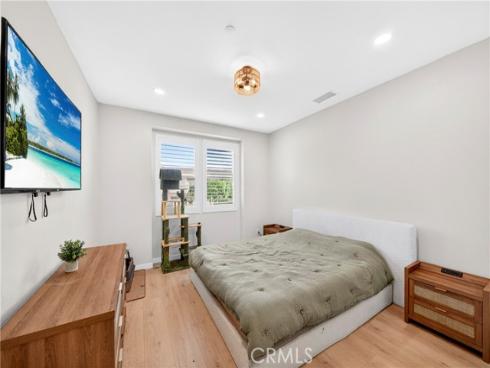 2827 W Edinger   Avenue, Santa Ana, CA