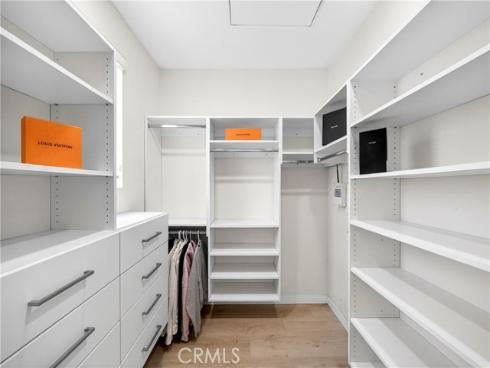 2827 W Edinger   Avenue, Santa Ana, CA