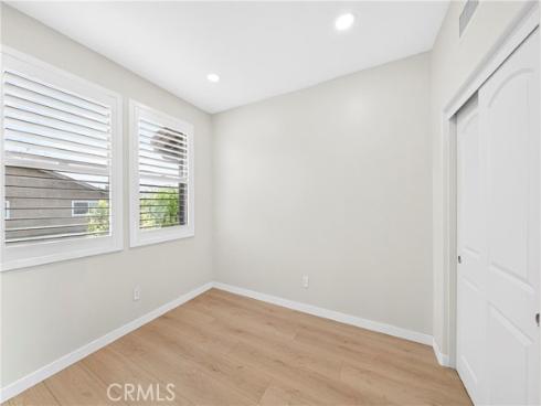 2827 W Edinger   Avenue, Santa Ana, CA