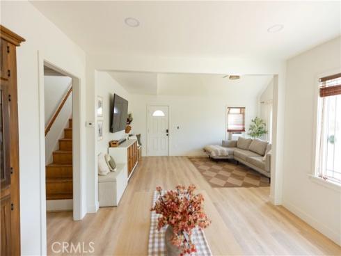 715 E Mcfadden  , Santa Ana, CA