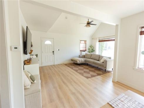 715 E Mcfadden  , Santa Ana, CA