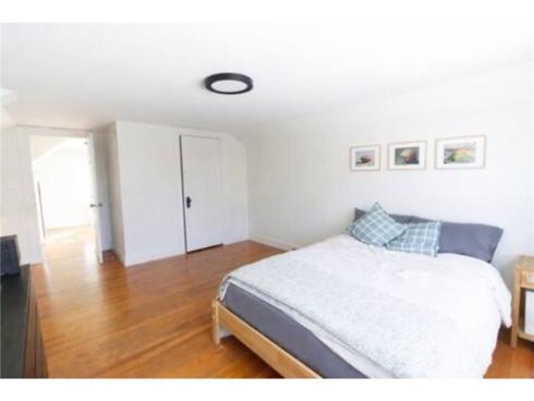 715 E Mcfadden  , Santa Ana, CA