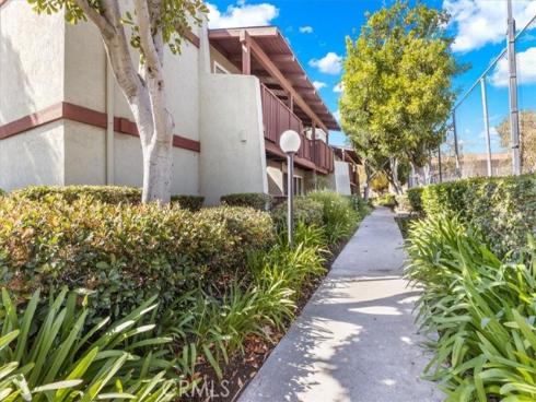 1040 W Macarthur #42  , Santa Ana, CA