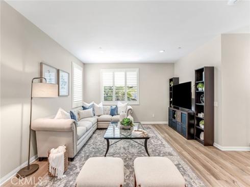 925 E 3rd , Santa Ana, CA