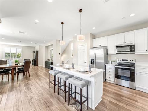 925 E 3rd , Santa Ana, CA