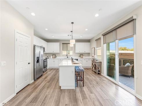 925 E 3rd , Santa Ana, CA