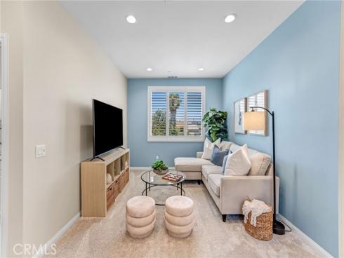 925 E 3rd , Santa Ana, CA