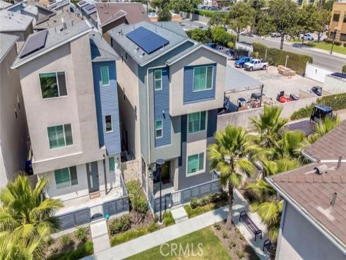 925 E 3rd , Santa Ana, CA