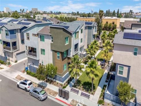 925 E 3rd , Santa Ana, CA