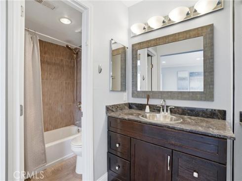 809 N Spurgeon  5  Street, Santa Ana, CA