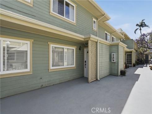 809 N Spurgeon  5  Street, Santa Ana, CA