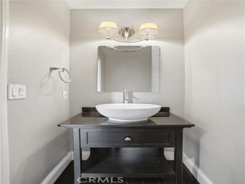 809 N Spurgeon  5  Street, Santa Ana, CA