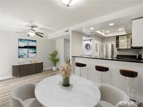 809 N Spurgeon  5  Street, Santa Ana, CA