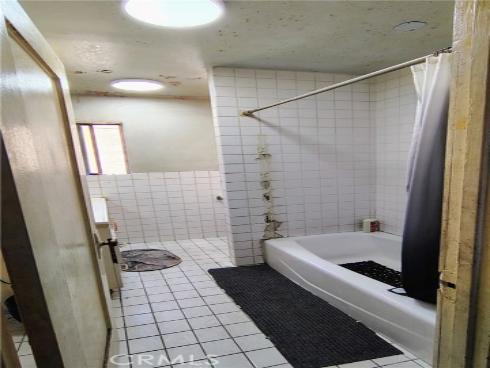 920 S Flower  , Santa Ana, CA