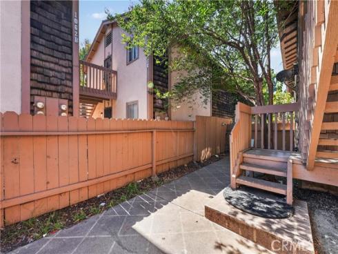 1060  Cabrillo Park  A  Drive, Santa Ana, CA