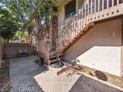 1060  Cabrillo Park  A  Drive, Santa Ana, CA