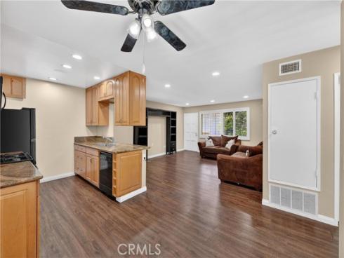 1060  Cabrillo Park  A  Drive, Santa Ana, CA