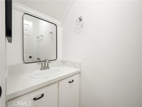 1602 N King,  APT#D4  Street, Santa Ana, CA