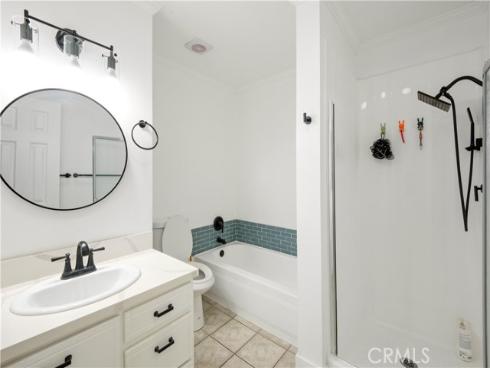 1602 N King,  APT#D4  Street, Santa Ana, CA