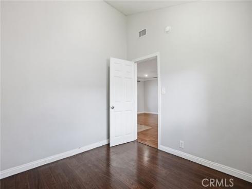 2083 S Cedar   Street, Santa Ana, CA