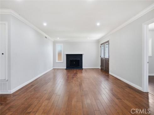 2083 S Cedar   Street, Santa Ana, CA