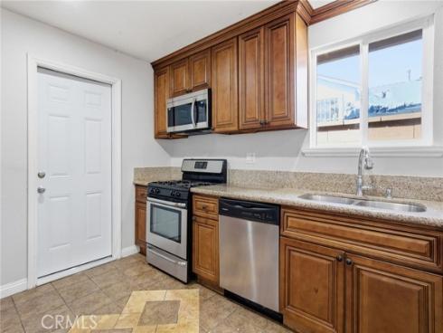 2083 S Cedar   Street, Santa Ana, CA