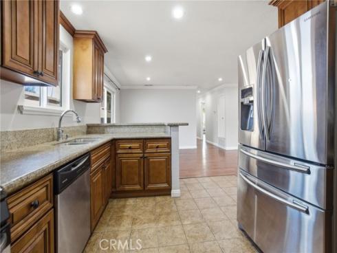 2083 S Cedar   Street, Santa Ana, CA