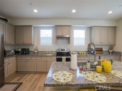 923 E 2nd  , Santa Ana, CA