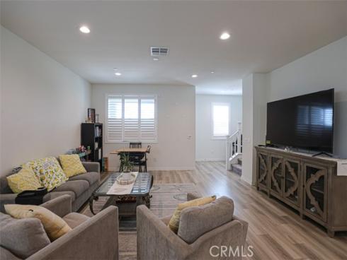 923 E 2nd  , Santa Ana, CA