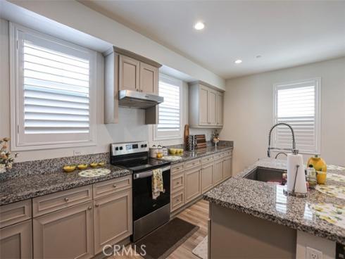 923 E 2nd  , Santa Ana, CA