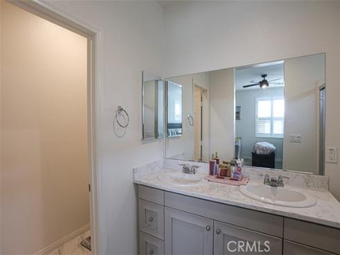 923 E 2nd  , Santa Ana, CA