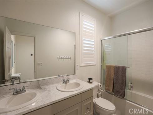 923 E 2nd  , Santa Ana, CA