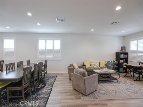 923 E 2nd  , Santa Ana, CA