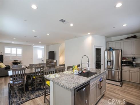 923 E 2nd  , Santa Ana, CA