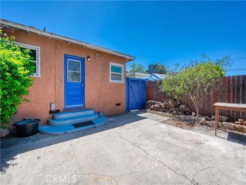 2205 W 7th  , Santa Ana, CA