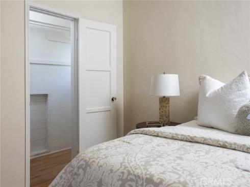 2324 N Riverside  , Santa Ana, CA