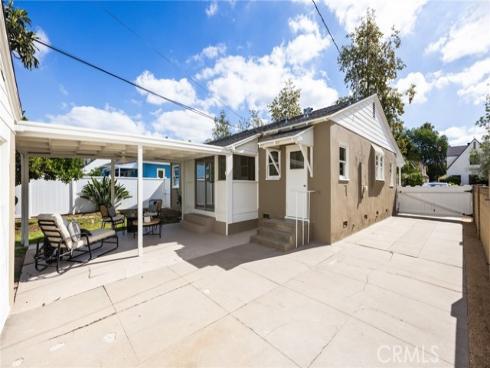 2324 N Riverside  , Santa Ana, CA