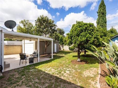 2324 N Riverside  , Santa Ana, CA