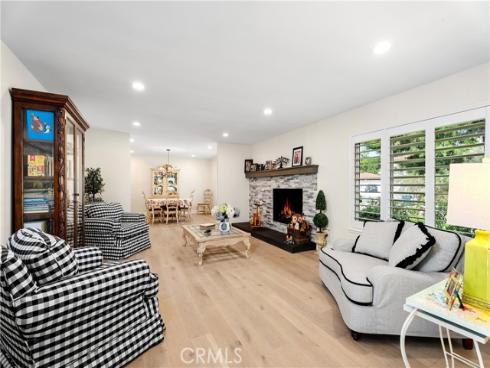 1562  Wyndham   Court, Santa Ana, CA