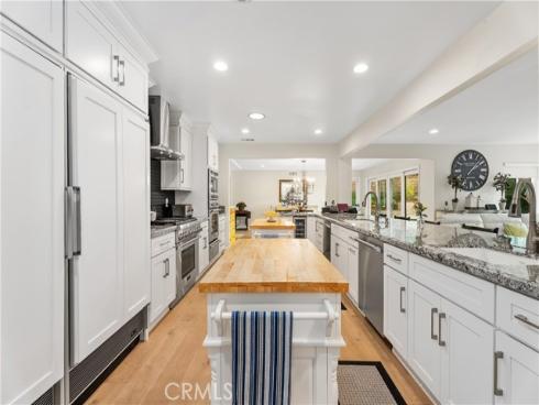 1562  Wyndham   Court, Santa Ana, CA