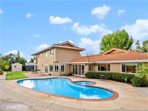 1562  Wyndham   Court, Santa Ana, CA