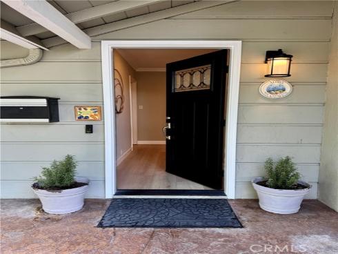 709 E Catalina  , Santa Ana, CA