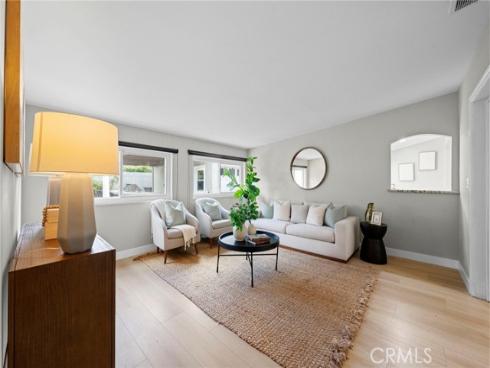 709 E Catalina  , Santa Ana, CA