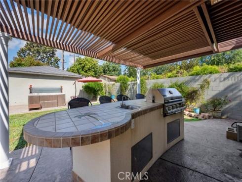 709 E Catalina  , Santa Ana, CA